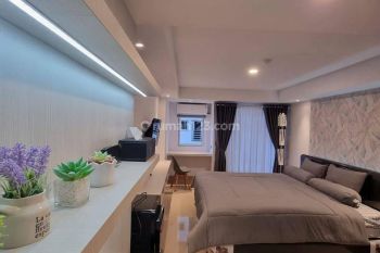 Sewa type studio full furnished unit baru Apartemen Mansyur Residences jalan Dr.