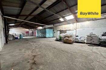 Dijual Gudang Dan Rumah SHM Di Petemon Surabaya Pusat