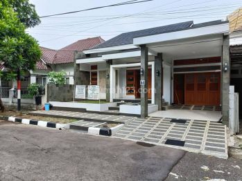 Rumah Keren Sangat Terawat di Komplek Mitra Dago Antapani