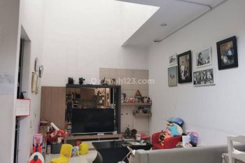 Rumah Nyaman & Aman 2  Lantai di Kembar Bandung