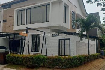 Rumah Brand New Hoek ada Swimiing Pool di Discovery Conserva