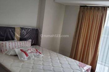 Unit STUDIO PREMIUM Semi Furnished Apartemen Damoci