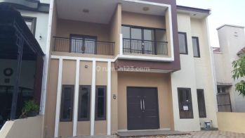 Rumah 2 Lantai Bagus SHM di Cluster Sutera Alam Sutera, Tangerang