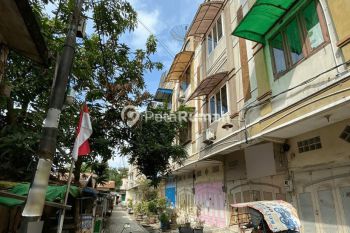 Ruko Jalan Yos Sudarso