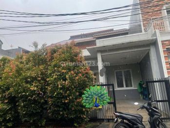 Rumah Siap Huni Rapi Dan Terawat SHM Bintaro Jaya Sek 9