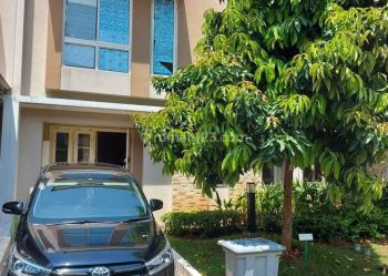 Disewakan Rumah Scientia, Cluster Thomson di Summarecon Serpong, Tangerang