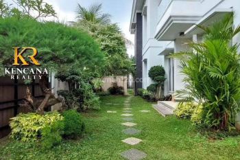 Rumah Mewah Minimalis Klasik di Pondok Gede