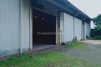 Gudang Akses Container Dengan Office Murah Cimareme