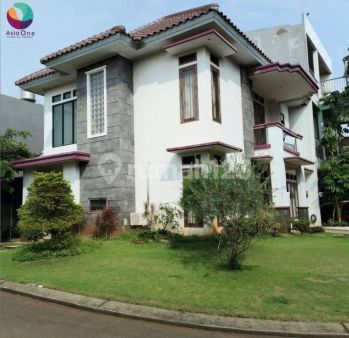 Rumah hook 2 lantai dekat sekolah di legenda wisata Rumah