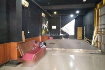 Ruko 3 Lantai Cantik Di Rajawali Barat