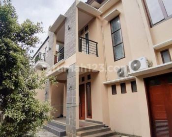 Rumah Senopati Lokasi Strategis