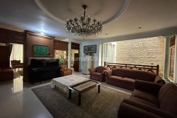 Rumah 2 Lantai Bagus Unfurnished di Sayap Pajajaran, Bandung