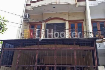 Rumah Jl Gelong Baru Selatan Tomang, Jakarta Barat