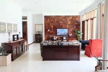 Rumah Besar Ditengah Kota Bandung Cocok Untuk Usaha