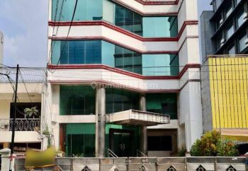 Gedung Perkantoran 4 Lantai Bagus Di Menteng Dekat Stasiun