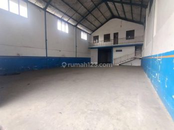 Disewakan Gudang Luas Bagus 2 Lantai di Mainroad Caringin