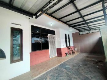 Rumah Minimalis Murah di Tki, Taman Kopo Indah I