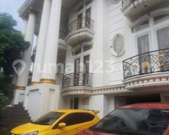 Rumah Mewah Strategis Harga Murah di Kramat Lontar Jakpus