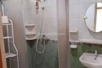 J Disewakan Rumah 8x22m2 Puri Indah