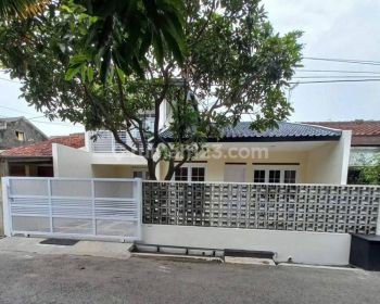 RUMAH 1,5 FULL RENOV DEKAT STT TELKOM & TOL BUAH BATU BANDUNG
