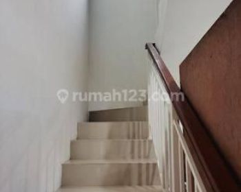 Ruko Savoy Sewa 2 Lantai Jakarta Garden City