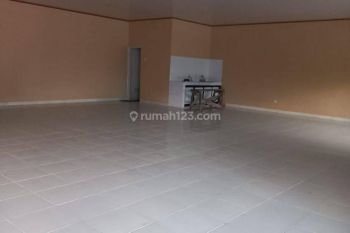 Di sewakan  Office  bangunan  baru .