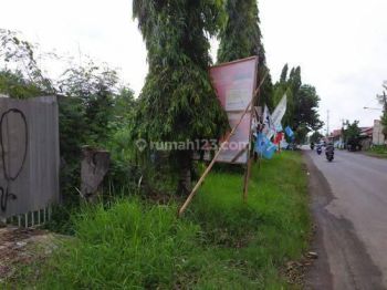 Tanah sangat strategis mangku jalan utama hanya 5 menit ke exit tol Setono