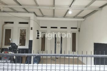 Rumah Siap Huni Strategis Dalam Komplek Pamulang Dekat Cinere Depok