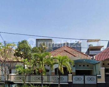 Rumah disewakan untuk usaha atau tempat tinggal