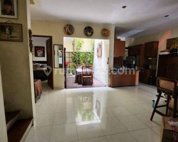 Rumah 2 Lantai di Bintaro Sektor 9 Siap Huni , 12212
