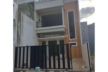 Dijual rumah 2 lantai di Citra Raya Cikupa cluster puspa