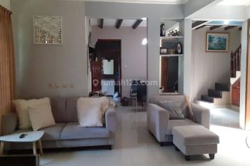 Rumah Besar Dan Asri Dalam Cluster Srimahi Baru Bkr. Murah