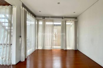 Rumah Lux Dijual Dibawah Pasaran di Kota Baru Parahyangan Bandung