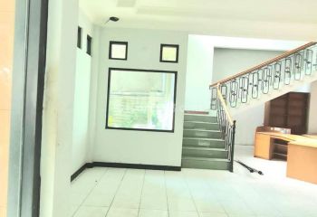 Ruang Usaha Dan Kantor Dijual Luas di Jl Ciateul , Bandung Kota