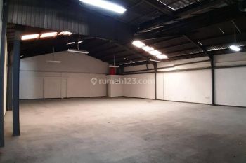 Disewakan Gudang + 2 Ruko Rendeng Pusat Kota Bandung
