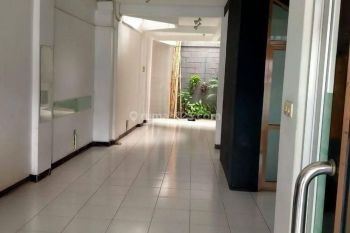 Disewakan Ruang Usaha/Ruko di Sayap Buah Batu area ramai