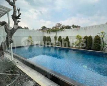 Rumah Dijual di Setra Indah Bandung Full Furnished With Private Pool