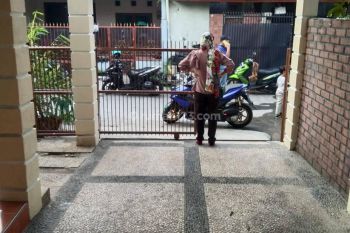 Rumah di Bulevar Hijau, Bekasi Disewakan Murmer J0918