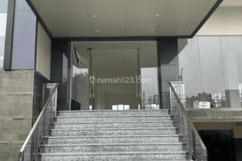 Dijual Gedung 5 Lantai Lokasi Strategis Di Pramuka Rawamangun