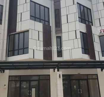 Disewakan Ruko 3 lantai di Boulevard JGC Cakung Jakarta-Timur