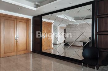 Kempinski Private Residences Apartment 3 BR Menteng Jakarta Pusat Private Lift