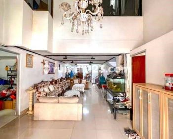 Rumah Taman Ratu Duri. 9x30. Jalan 3 Mobil