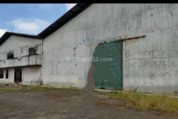 Ex Pabrik Furniture di Kawasan Industri Pasarkemis Tangerang Sl