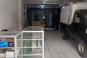 Ruko 3 lantai Butuh Renovasi di Ruko Plaza