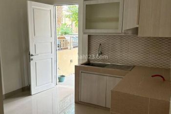 Disewakan Rumah Asri Cluster Samara Village Gading Serpong