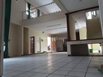 Rumah 2 Lantai Luas Cocok Untuk Kantor di Gunung Batu Kota Cimahi