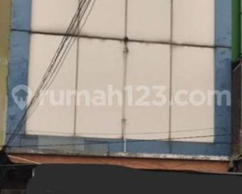 Disewa Ruko Boulevar Hijau Harapan Indah Bekasi, rapi, siap huni