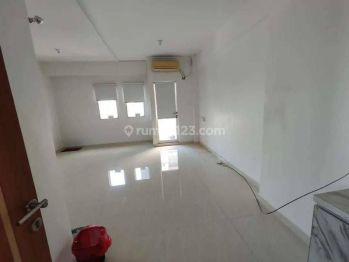 Dijual apartemen puncak dharmahusada 2 br jadi 1 br semi furnished