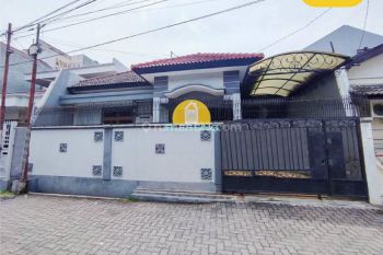 Rumah Luas Tengah Kota Brumbungan Semarang Tengah