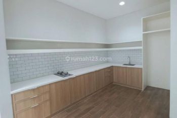 Rumah Baru Minimalis 2 Lantai Cluster Flora di Summarecon Bandung